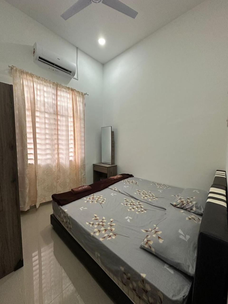 Homestay Kemaman Fyna08 Semi-D, 4 Bedrooms Dekat Pantai Kijal Eksteriør bilde